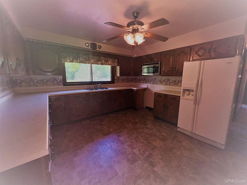 5956 W Us Hwy 2, Hermansville, MI 49847 Zillow