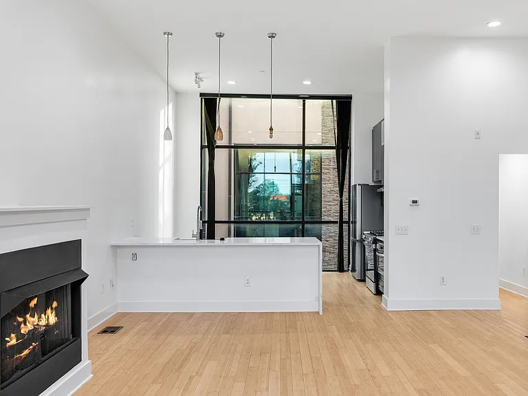 3200 Thomas Ave — Photo 11