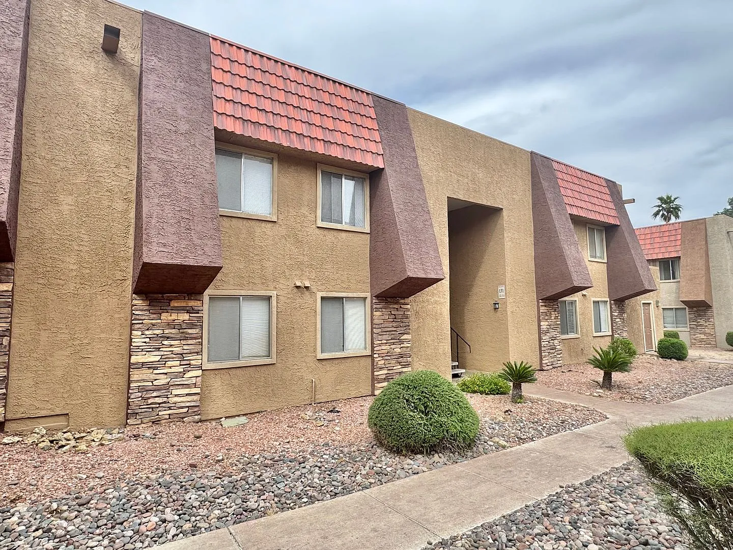 Spacious Condo in a Gated Central Las Vegas Community — Photo 1