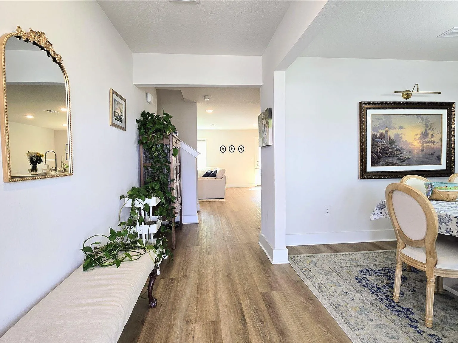 5 bed, 2593 sqft, $2,800 — Photo 2
