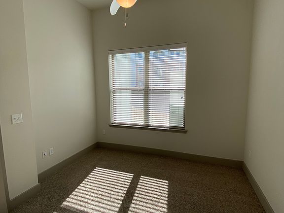 5th image of 4131 Glenview Dr #4311