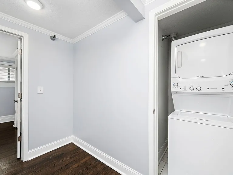 4544 Summit St — Photo 109