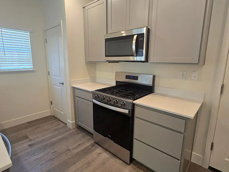 5854 Altitude St — Photo 10
