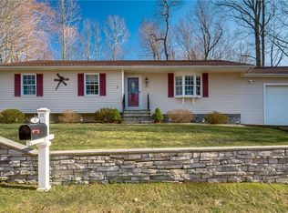 32 Beta Ave, Guilford, CT 06437