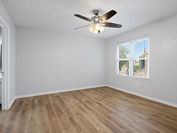 4th image of 14800 Enterprise Dr APT 22-B