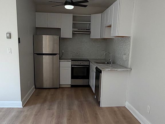3rd image of 140 Chestnut St APT 605