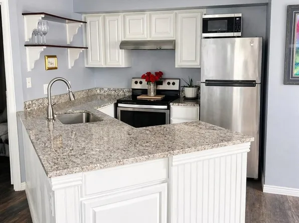 5250 S Huron Way #1-204, Littleton, CO 80120