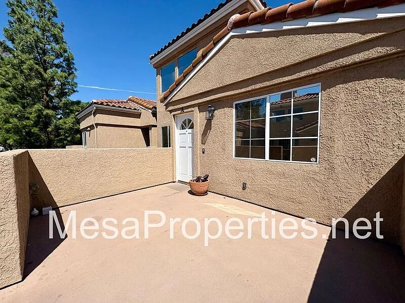 2 bed, 2.0 bath, 1035 sqft, $2,395 — Photo 1