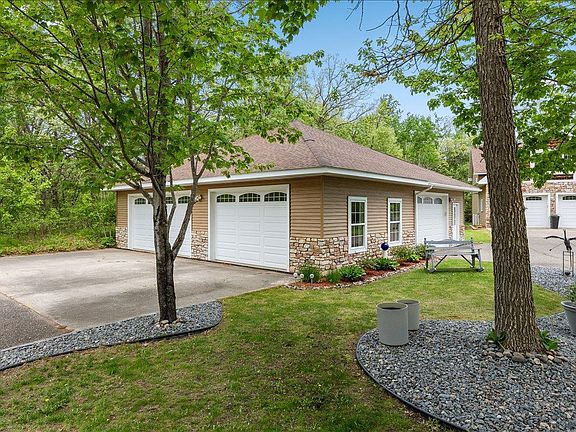 4th image of 7414 Burr Ln