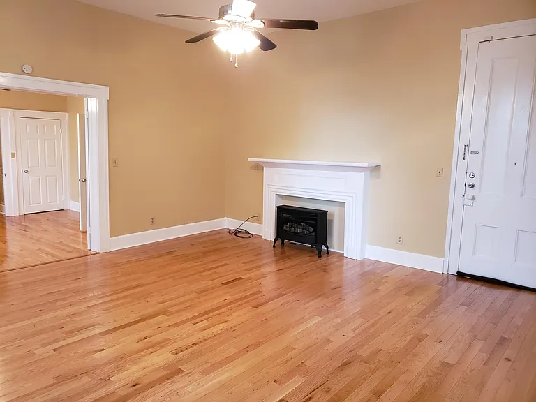 105 S McLemore Ave #2 — Photo 7