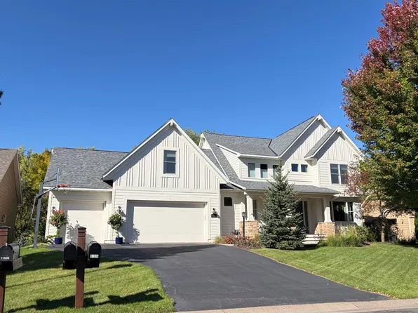 11519 Avery Dr, Inver Grove Heights, MN 55077