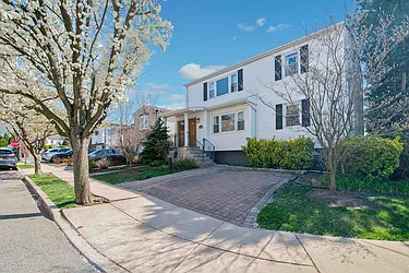 980 Schopman Drive