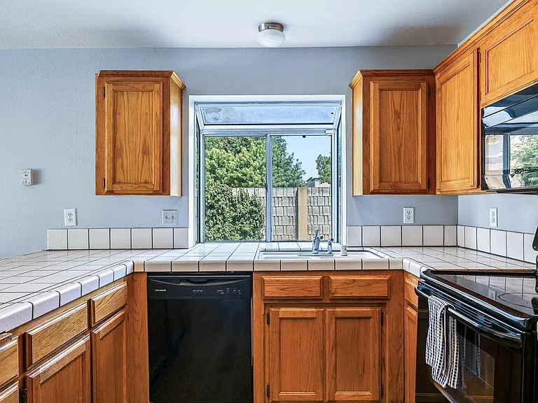 8735 N Cedar Ave #109 — Photo 13