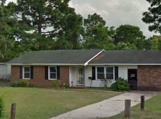 6305 Melody Ln, Fayetteville, NC 28304