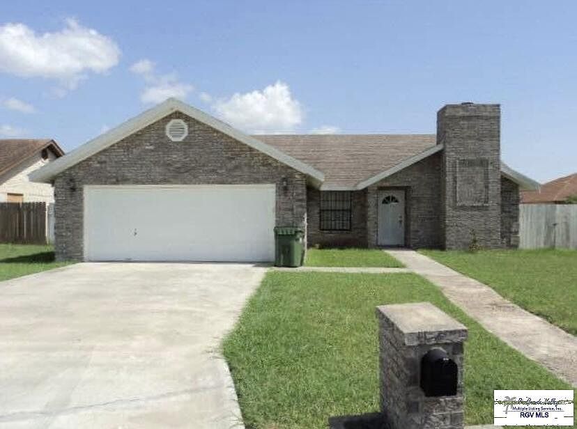 1st image of 1592 Artesia Cir