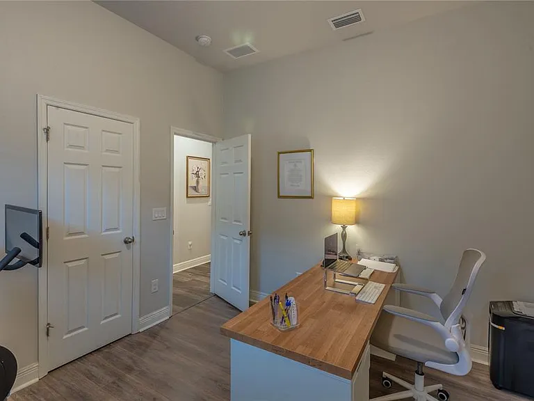 16459 Courtyard Loop — Photo 37