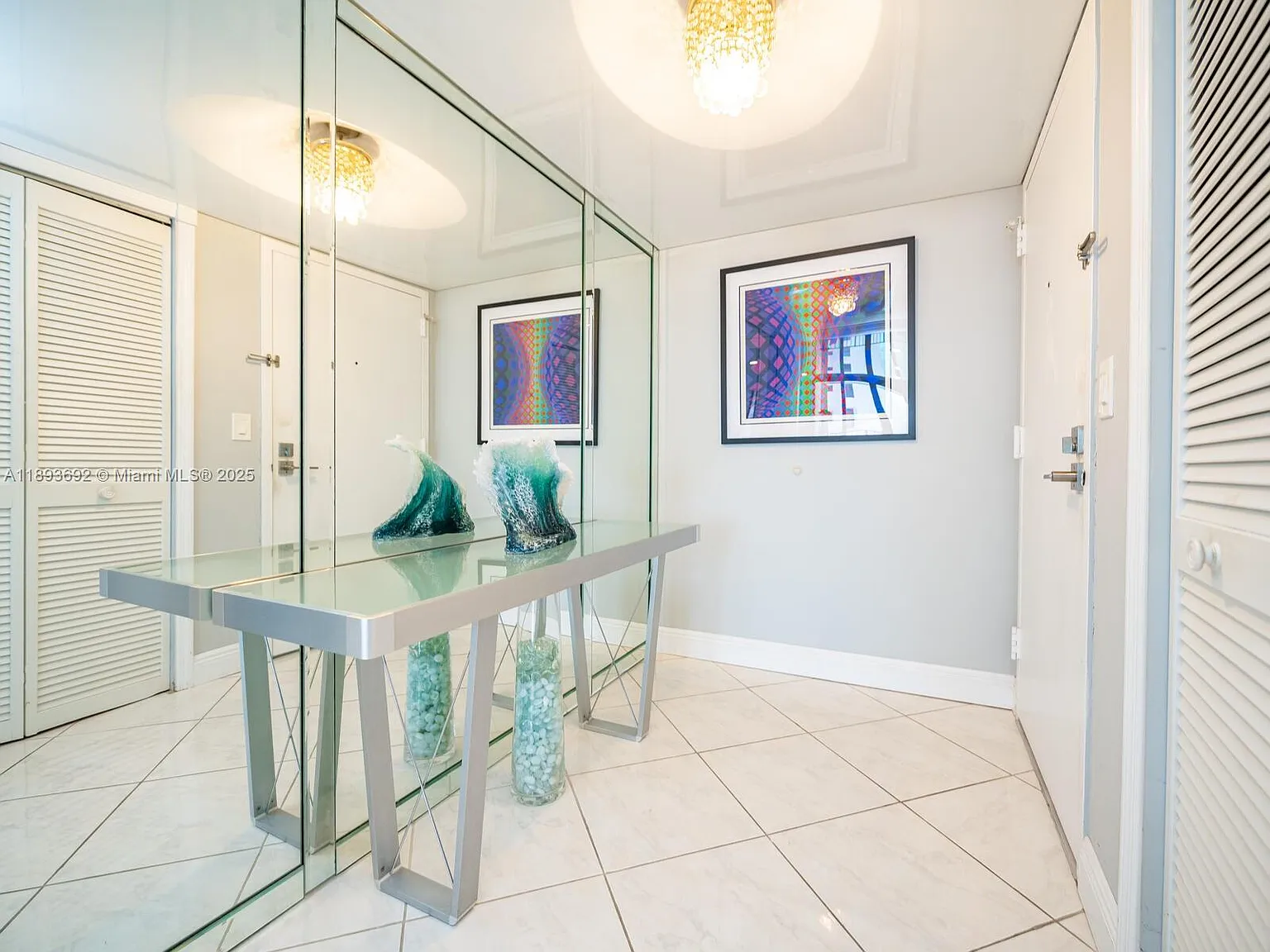 2401 S Ocean Dr — Photo 2