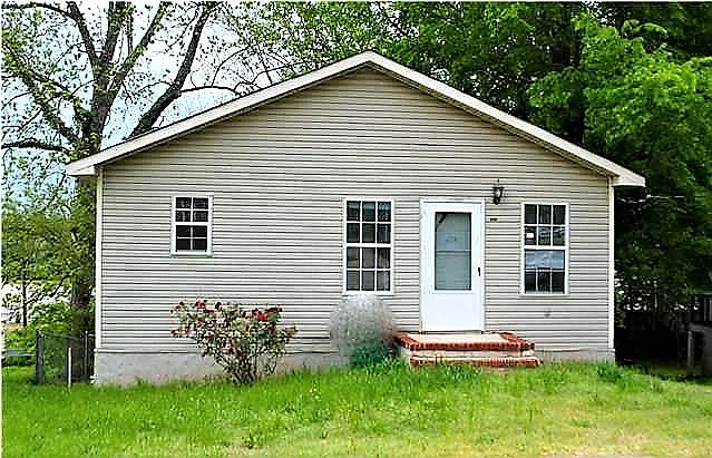 465 Valley St — Photo 1