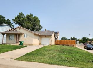 8 Plymouth Cir, Pueblo, CO 81003