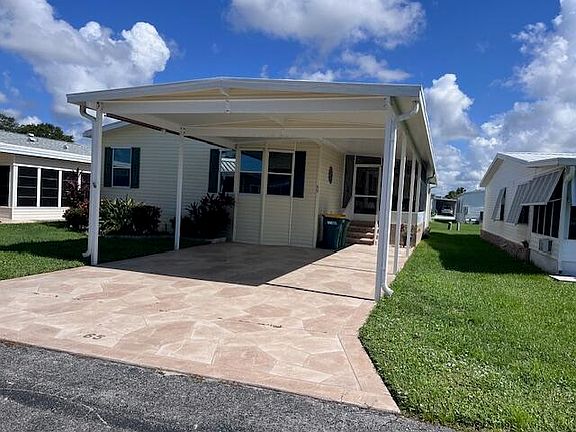 3rd image of 65 Turquoise Ave