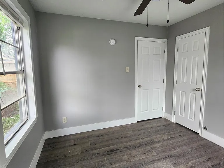 9711 Aguila St — Photo 17