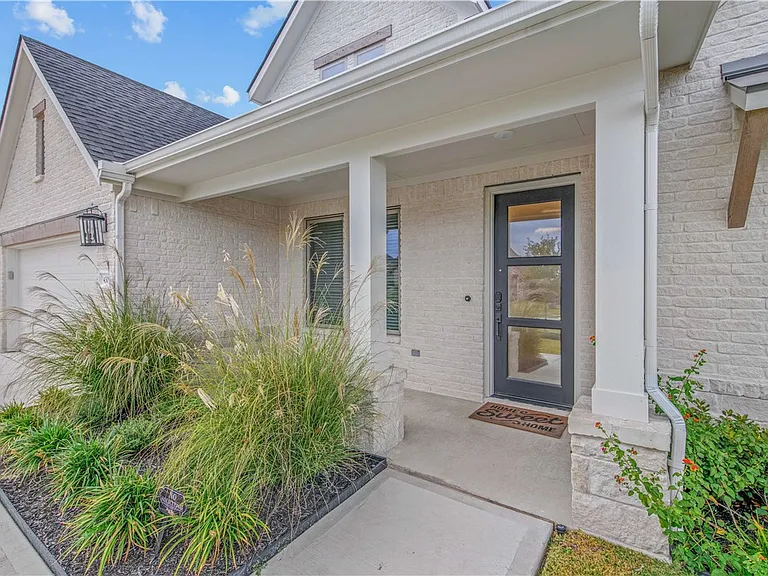 4309 Batona Ct — Photo 3