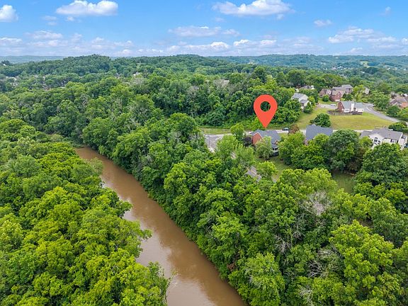 3rd image of 1001 Morton Mill Rd
