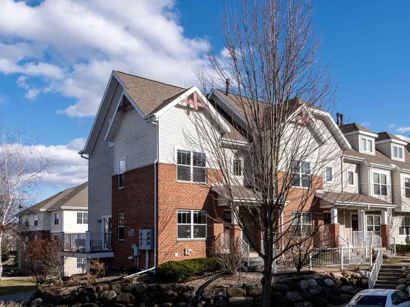 719 Cricket Lane #6, Middleton, WI 53562