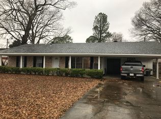 1714 S Robison Rd, Texarkana, TX 75501