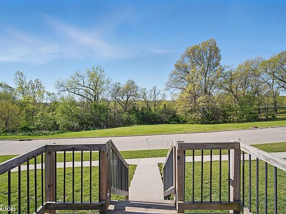 2nd image of 259 Manor Dr