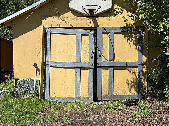 5th image of 5551 Maiden Ln
