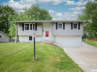113 Park Lane Cir, Park View, IA 52748