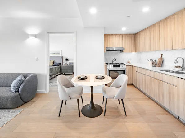 33-71 Prince Street image 2 of 11