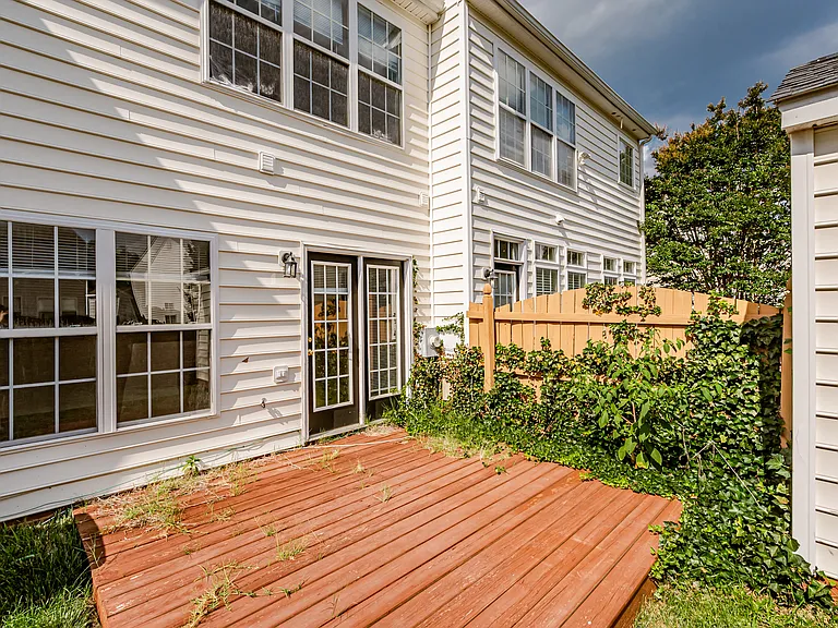 1429 New Haven Ct — Photo 46