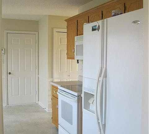 3rd image of 1059 Beck Cir