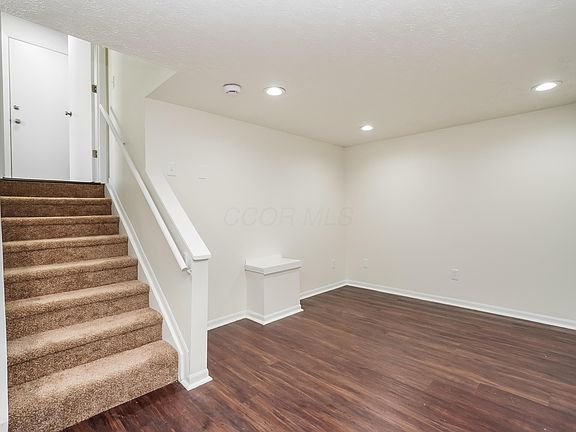 4th image of 6617 Winbarr Way