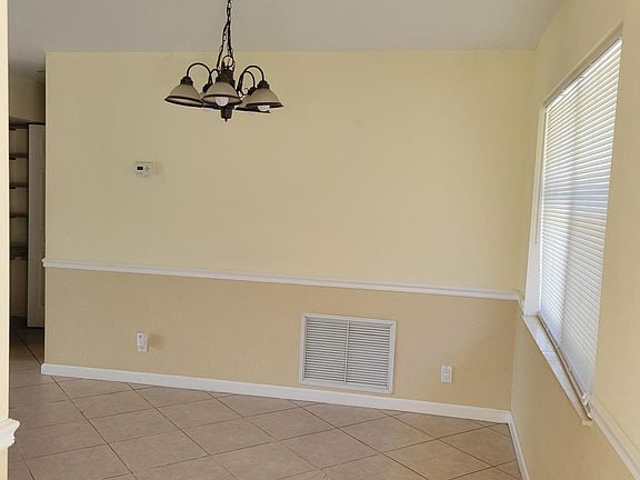 2nd image of 174 SE 2nd Ct