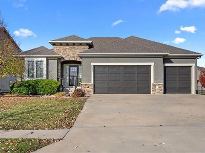 15826 W 165th Ter, Olathe, KS, 66062