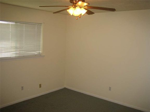 4th image of 1615 Ashmore Dr