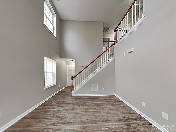 3rd image of 3081 Teton Dr