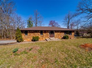 7520 Rolling Hills Ln NE, Lanesville, IN 47136