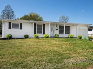 2055 Flight Dr, Florissant, MO 63031