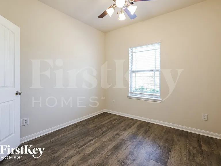 15645 All Star Dr — Photo 10