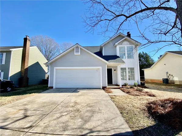 9428 White Cedar Ct, Charlotte, NC 28213