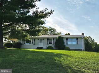 6752 Winchester Grade Rd, Berkeley Springs, WV 25411