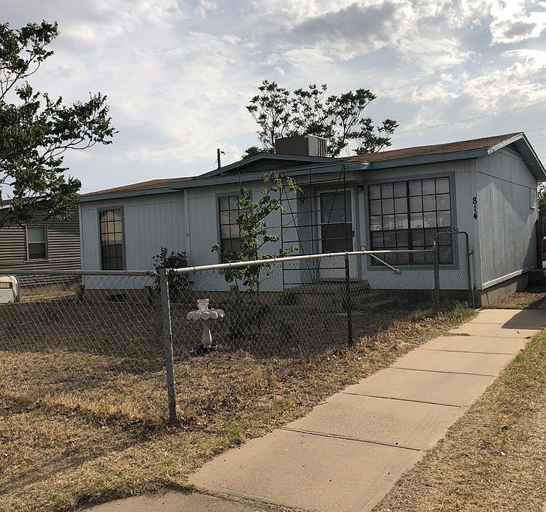 1st image of 814 Foster Ave
