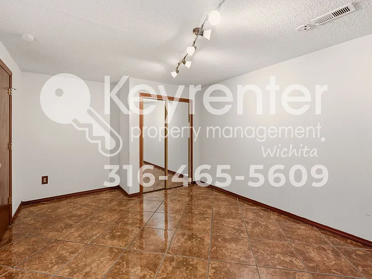3202 W Sunnybrook St — Photo 30