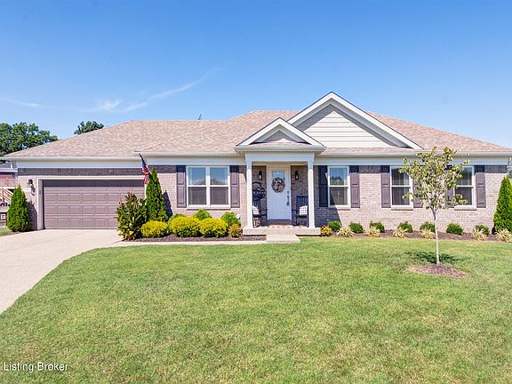 2nd image of 2901 Wade Lee Ct