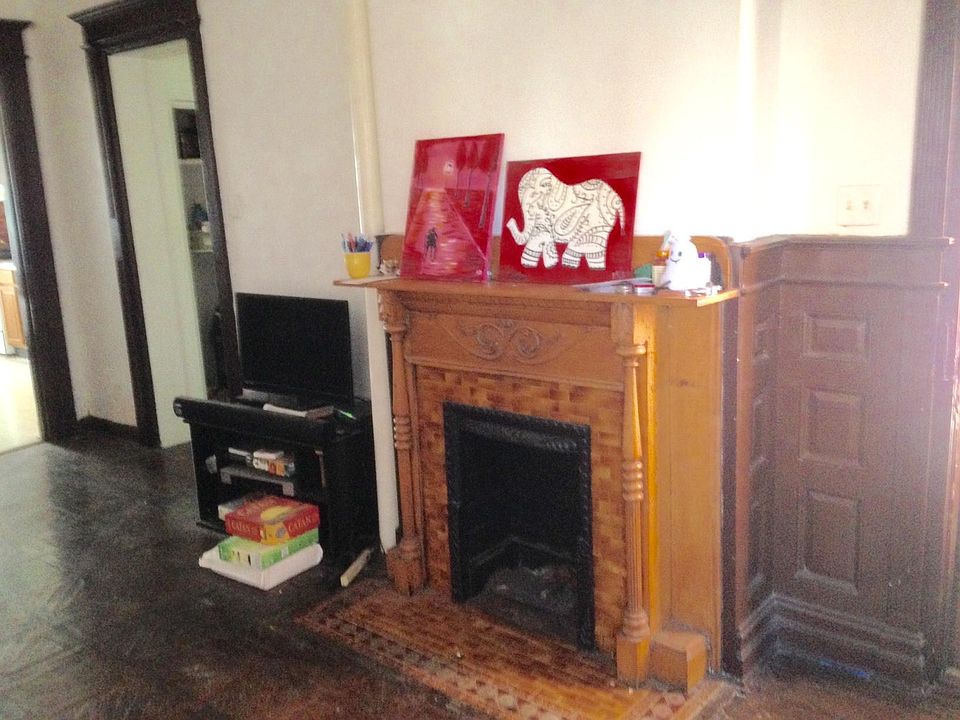 Fireplace decorative in large living room