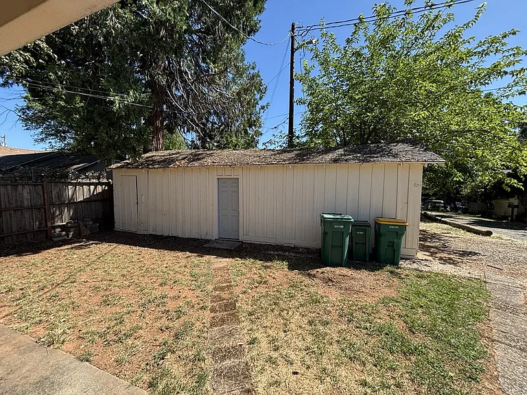 582 Olivene Ct — Photo 15